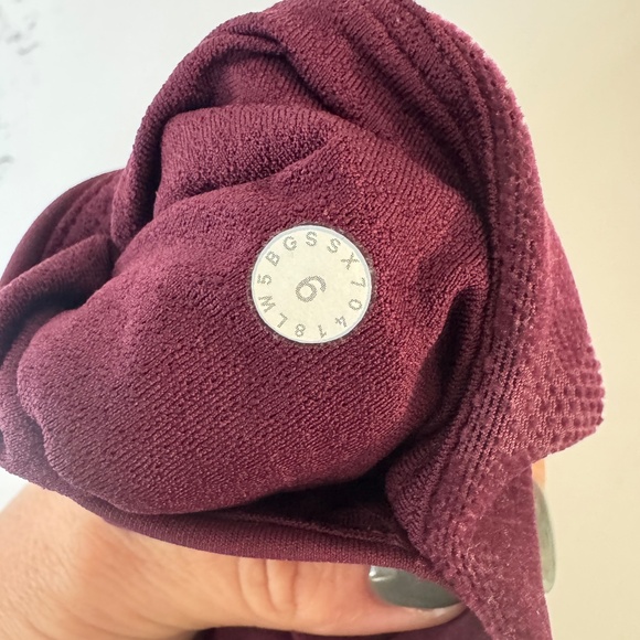 Lululemon paisley tight size 6 - Picture 5 of 5